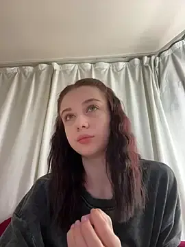 Stripchat Free Live Porn of MiraXS