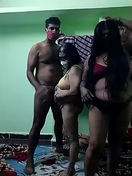 Stripchat Adult Webcam of Hotviyaja-sexy