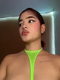 Stripchat Watch Live Sex Cams of charlotte_9999