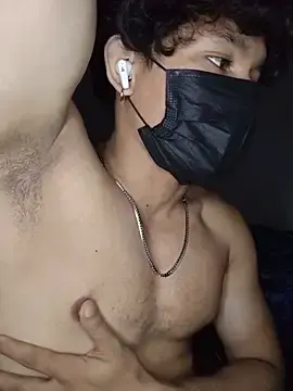 Stripchat Live Sex Cam of roxiii_