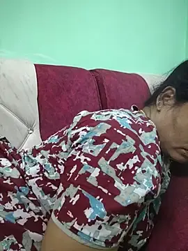 Stripchat Live Sex Cam of tamilaruvi