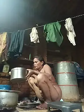 Stripchat Live Sex Cam of cute_diya_12