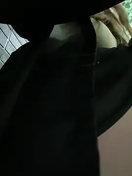 Stripchat Live Sex Cam of PumaShyXD