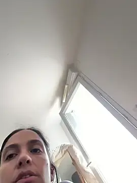 Stripchat Live Sex Cam of LaPetiteKim