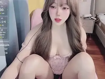 Stripchat Free Porn Cam of Lucky_Cici