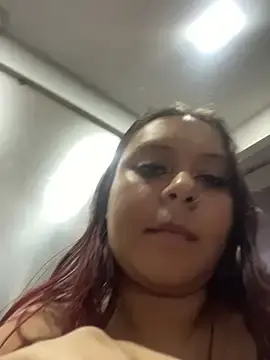 Stripchat Nude Webcam of Nahia_Baker4