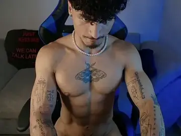 Stripchat Sex Cam of Thomas_Fit1