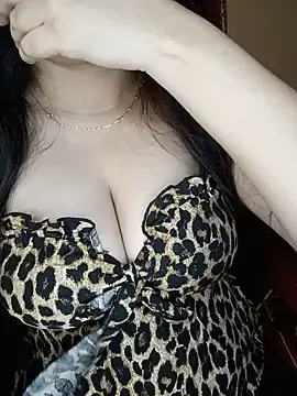 Stripchat Adult Webcams of Ira_90