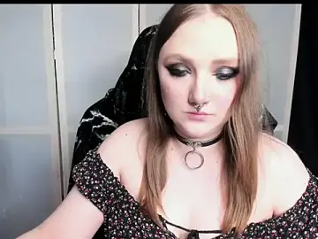 Stripchat Live Sex Cam of YourDyingBride