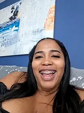 Stripchat Best Webcam of AichaBrown