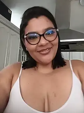 Stripchat Free Porn Cam of SelennaCooper