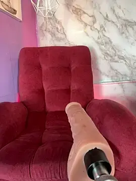 Stripchat Free Porn Cam of NaomiStar1