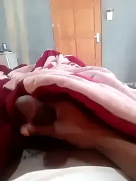 Stripchat Live Sex Cam of Tearain84
