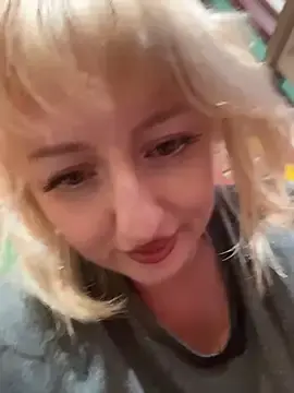 Stripchat Free Live Porn of RonnieKiss