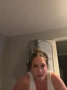 Stripchat Adult Webcams of Poppylooloo