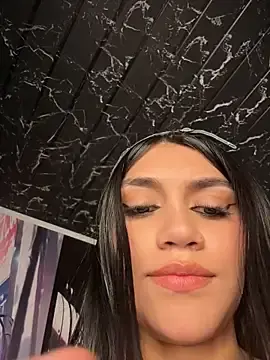 Stripchat Best Webcam of Nicolle_Quiintero