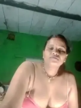 Stripchat Adult Webcam of Shivani09900