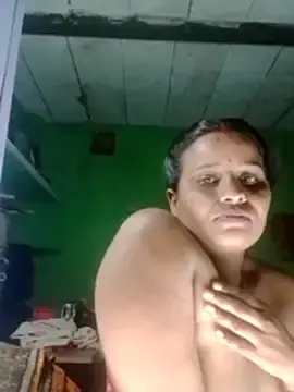 Stripchat Adult Webcam of Shivani09900