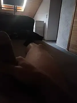 Stripchat Live Sex Cam of TheYoungBoy1994