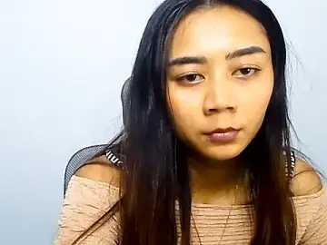 Stripchat Watch Live Sex Cams of KristieOrtmann