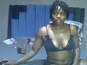 Stripchat Live Sex of melanin_moon