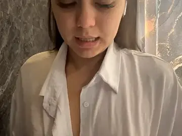 Stripchat Free Live Porn of MidnightClover
