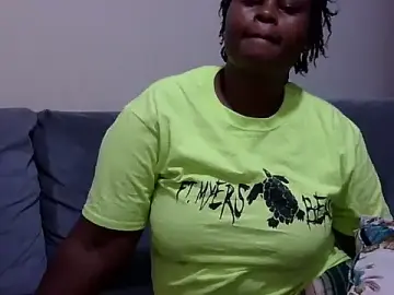 Stripchat Free Porn Cam of Pretty_lilly02