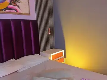 Stripchat Best Webcam of LauraAristizabal