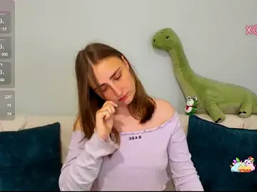 Stripchat Live Sex Cam of MilliStrii