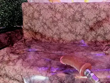 Stripchat Free Live Porn of MeleekXXX_