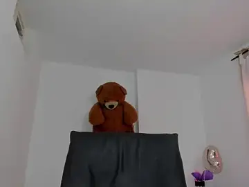 Stripchat Sex Cam of Samantha_cp_
