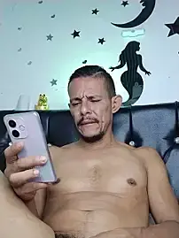 Stripchat Live Sex of El_junior21