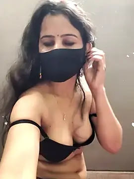 Stripchat Free Porn Cam of Kanika_76
