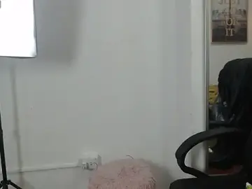Stripchat Free Porn Cam of mairana15