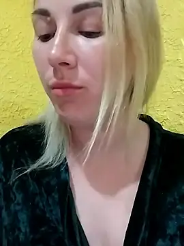 Stripchat Adult Webcam of evil_kitty