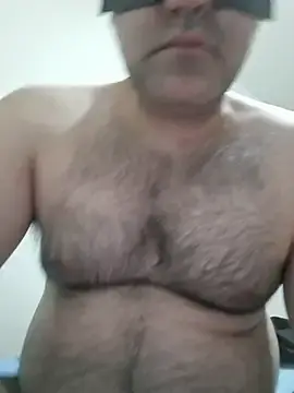 Stripchat Free Porn Cam of LeoMaduroSP