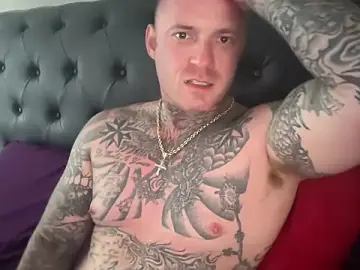 Stripchat Free Live Porn of platinum_status