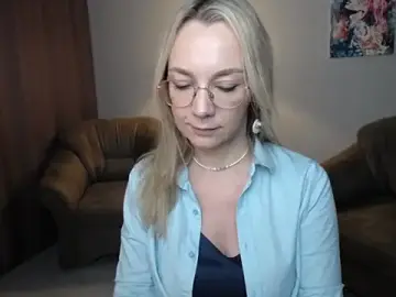 Stripchat Free Live Porn of Ava_Elior