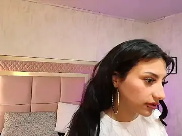 Stripchat Nude Webcam of Madhison_5