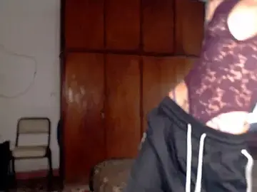 Stripchat Live Porn of stephieval_