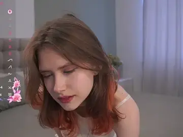 Stripchat Nude Webcam of NidaSween