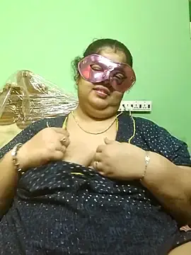 Stripchat Watch Live Sex Cams of tamilthanushri