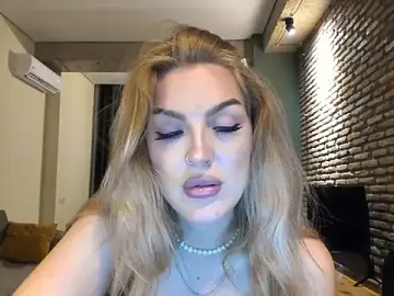 Stripchat Free Porn Cam of fifteenpoem