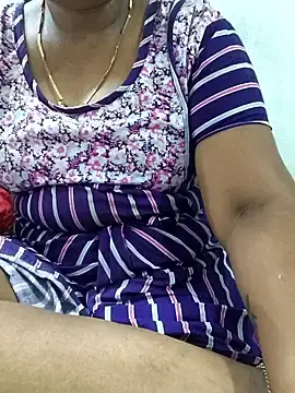 Stripchat Free Live Porn of MaaliiiPonuTamil