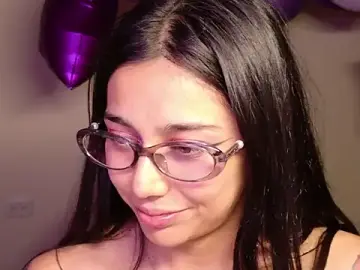 Stripchat Free Live Porn of amber_yull