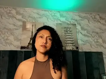 Stripchat Sex Cam of kiara-belle