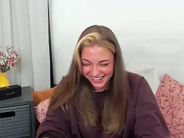 Stripchat Live Sex Cam of LilyBlondee