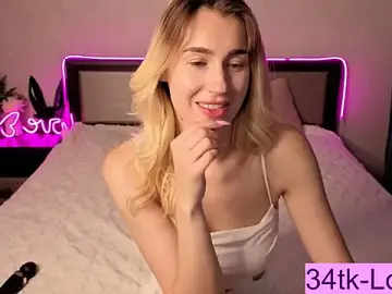 Stripchat Sex Cam of ToxicDollKiss