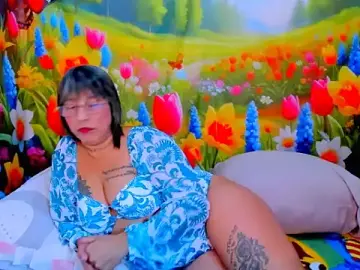 Stripchat Adult Webcam of indianroxy