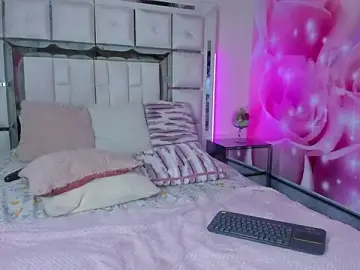 Stripchat Live Sex Cam of mia_peyton